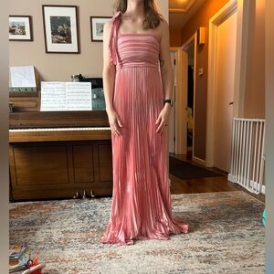 Elegant Pink Pleated Maxi Dress